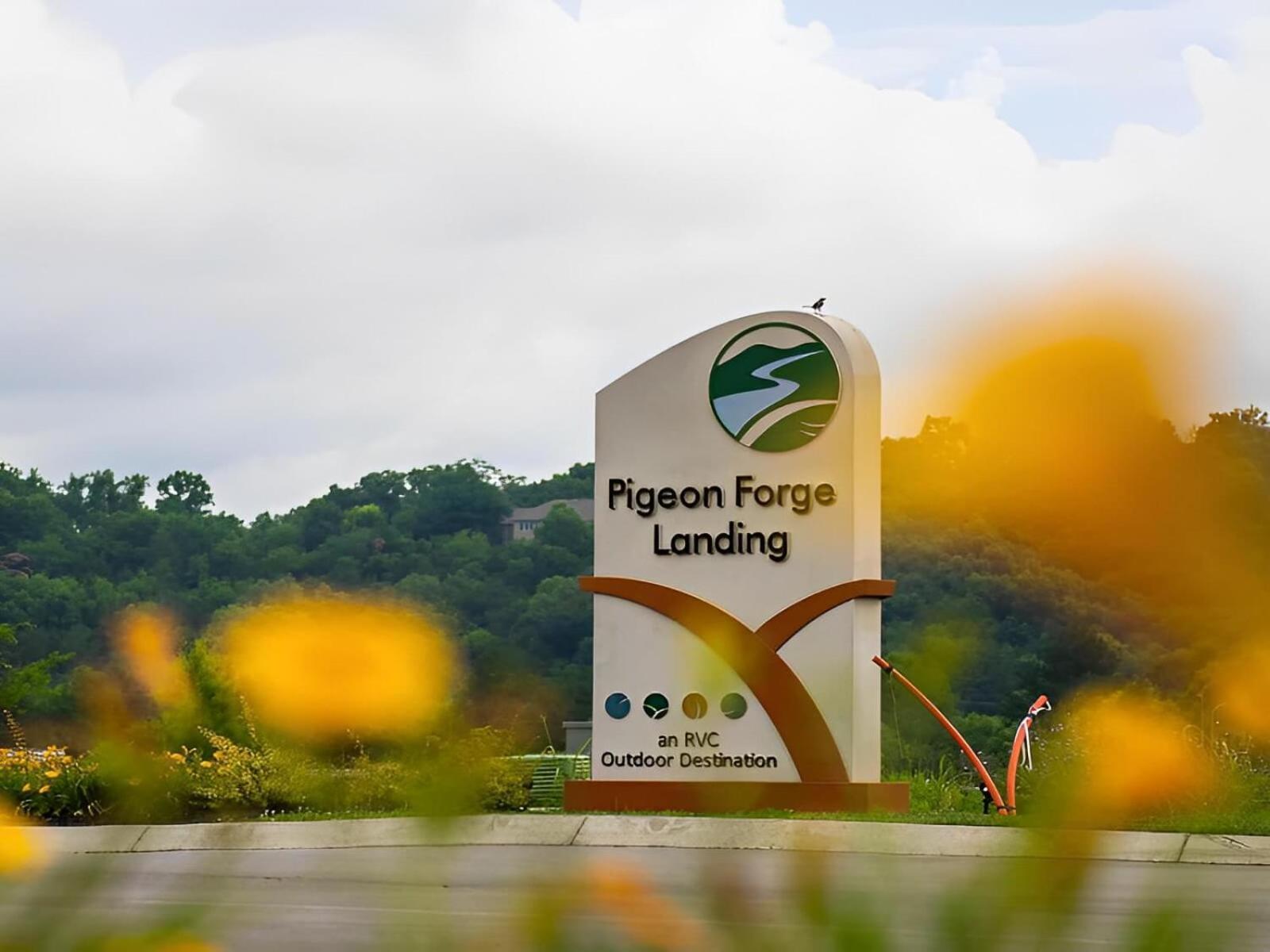 Pigeon Forge Landing Rv Resort Esterno foto